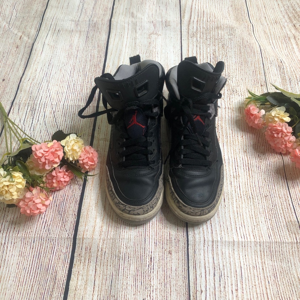 Nike Jordan Spizike Sneaker - Picture 1 of 8